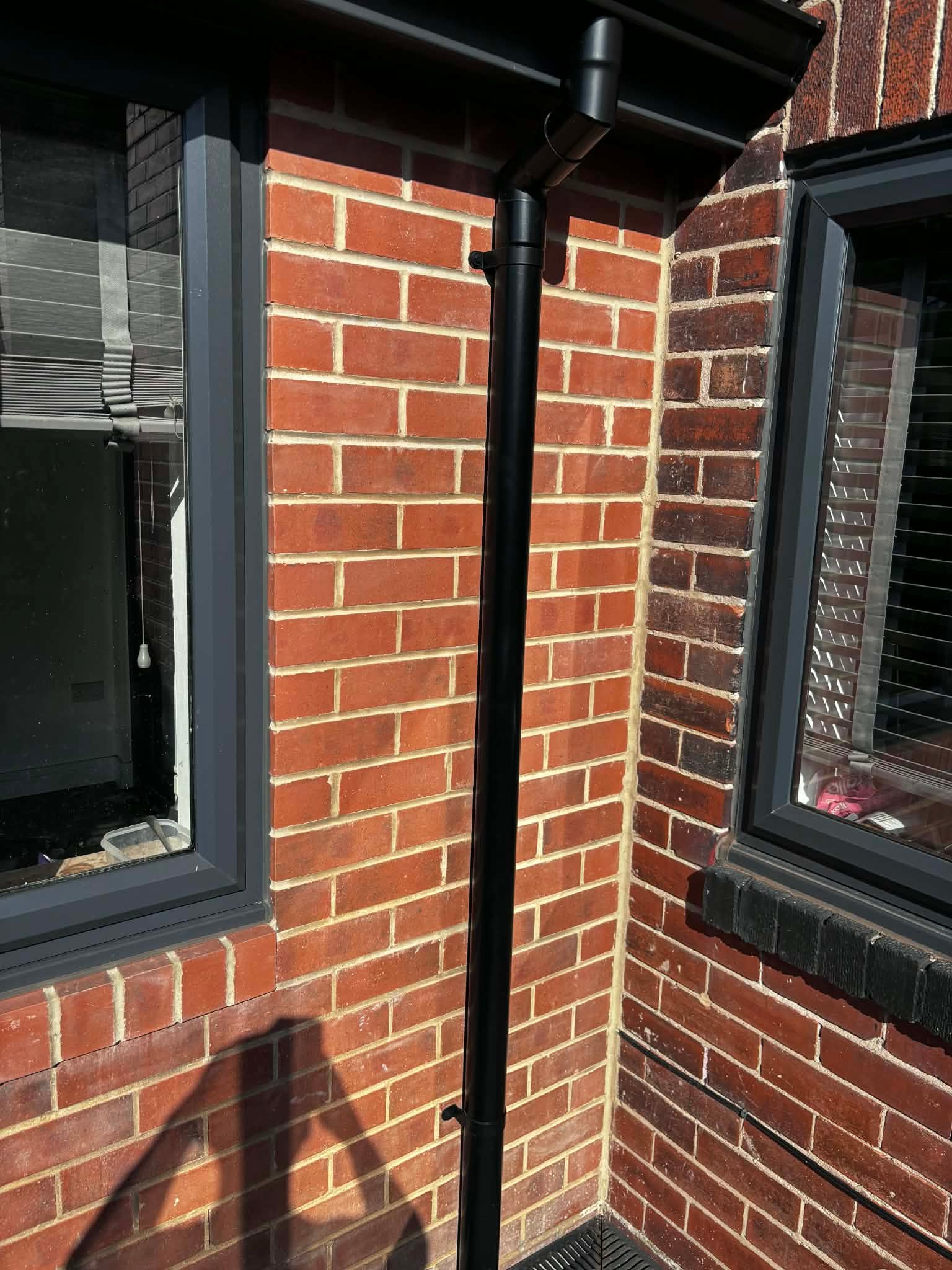 Close-up of seamless aluminium gutter corner detail